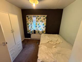 Near Hylands hotel family room - Nottingham - 1