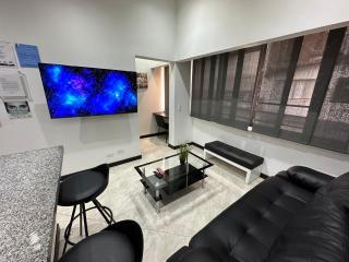 London suites, By Poblado Suites - Medellín - 7
