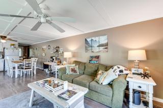 Cozy Vermont Escape - Patio, Lake and Mountain Views - Barton - 4