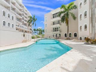 Cheerful Seascape Condo Happy Haven at Rainbow Beach Club - Cupe Coy - 9
