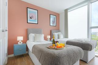 Central MK - Executive Hub Apartment - 2 Bedroom 2 Bathroom - Free Parking, Fast WIFI & Smart TV with Netflix by Yoko Property - Milton Keynes - 8