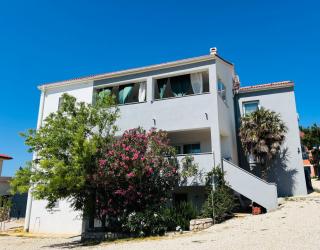 Apartmani Summer - Kolan - 0