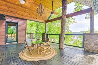 Upscale Getaway on Smith Lake with Boat Dock - Arley - 0