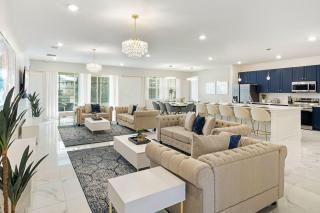 Upstay 15BR Villa w Games Room, Pool & Cinema - 6