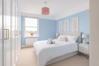 Stylish 2BR Steps from Windsor Castle and High St - Windsor - 9