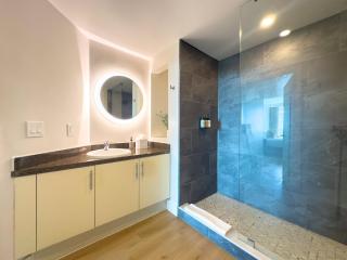 MVR Suite Designed for Travelers Who Know Better - 6