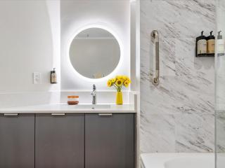 MVR Don-t Miss Out on This Luxury Suite - 3