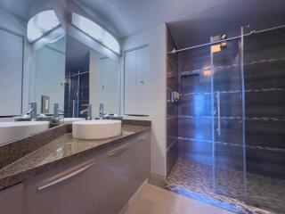 MVR Need Space Style - Book This Suite - Miami - 4