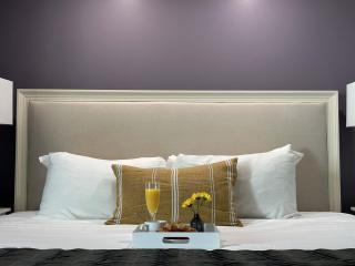 MVR Bright Suite with Premium Bedding - Miami - 8