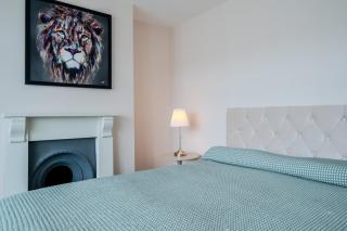 Breezy Richmond Home - Isleworth - 2