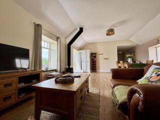 Llaethdy - The Dairy - Newchapel - 7