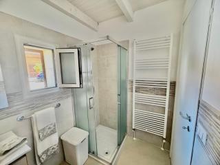 Pozzelle Holiday House - 1