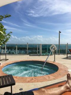 MVR Suite Designed for Comfort and Connectivity - Miami - 1