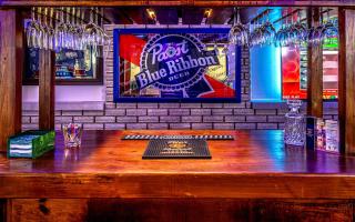 Hot Tub SPA Massage GoldenTee Pinball Near WPAFB Museum - Dayton - 4