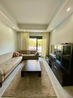 Stylish 1BR Flat Pool View & 10 min Walk to Beach - Alanya - 2