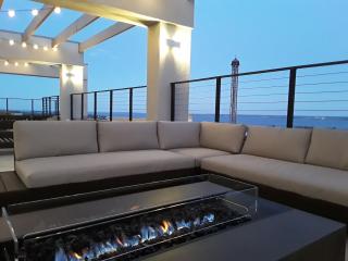 Luxury Apt with Rooftop - New Rochelle - 1