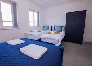 Luxury Three Story Townhouse Free Parking on Drive - Manchester - 5