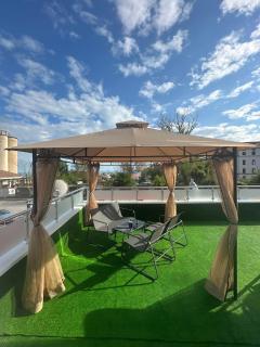 First Line Apartment - Balchik - 7