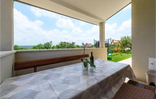 4 Bedroom Gorgeous Home In Nova Vas - Nova Vas - 9