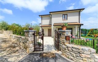 4 Bedroom Gorgeous Home In Nova Vas - Nova Vas - 2