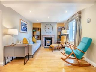 Costal Retreat with Garden & BBQ - Lymington - 0