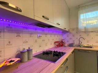 Tivat Garden Apartments - Near Airport & Beach, Quiet Stay - 8