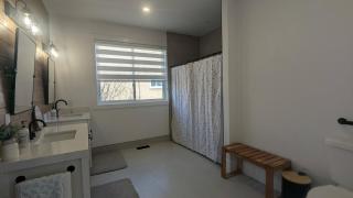 Wheel chair Access, Private Boat Launch - Roseneath - 8