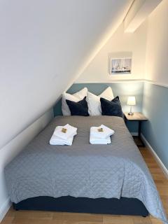 bella casa-Business&Family,100m zum Konzerteingang Schloß, Parkplatz, SmartTV, Netflix, Waschmaschine, 24h Checkin, 30qm, AP 15 - Ludwigsburg - 0