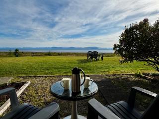 Shorewater Resort Oceanside Studio - 2 beds - Qualicum Beach - 0