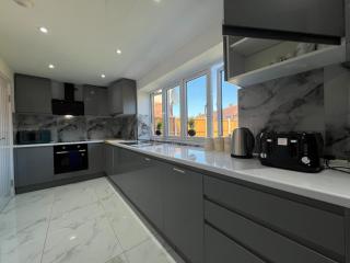 Perfect Contractor house-3 free parking space-EV charging-Secure-Quiet-Modern - Cheshunt - 5