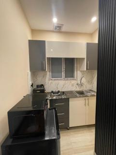 Just Move Studio APT, Near ISB Int'l AIRPT - Islamabad - 4