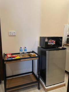 Just Move Studio APT, Near ISB Int'l AIRPT - Islamabad - 7