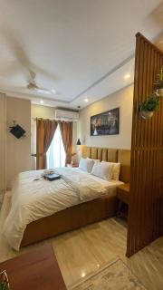Just Move Studio APT, Near ISB Int'l AIRPT - Islamabad - 0