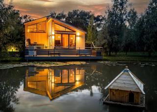 Woad Mill Lakeside Lodges - Boston - 8