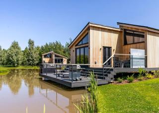 Woad Mill Lakeside Lodges - Boston - 7