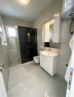 Villa Holiday Apartments - Bar - 8