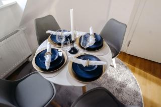 bella casa-Business&Family,100m zum Konzerteingang Schloß, Parkplatz, SmartTV, Netflix, Waschmaschine, 24h Checkin, 30qm, AP 15 - Ludwigsburg - 2