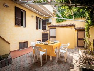 Casa Olivia - Casa indipendente nel centro di Cannigione a 3 minuti a piedi dal lungomare, 5 minuti a piedi dalla spiaggia più vicina e vicinissima alle spiagge più belle della Costa Smeralda - Cannigione - 6