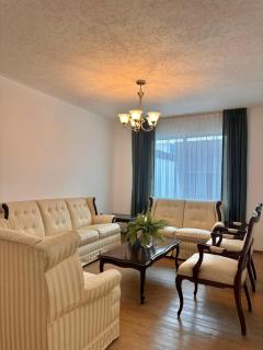 Cozy house in central location - - 2