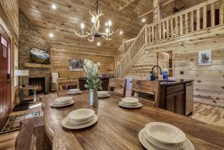 Cozy Log Cabin, hot tub, pool table, pool access - 6