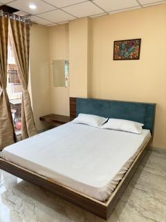 Hotel Shri Krishna - Jāmb - 3