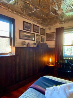 Crew's Quarters Boarding House - Caters to Men - Provincetown - 8