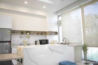 Tropical Luxury 2Bdr Apartment with Garden - Sheikh Zayed - 0