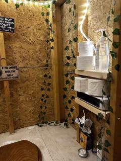 Studio Log DRY Cabin| Aurora Views! - Fairbanks - 9