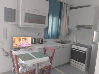 Carob Tree apartment, Tris Ekklisies - Paránimfoi - 2