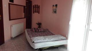 Apartment on 4th floor with a huge balcony! 10 min away from Metro! - Salonicco - 5
