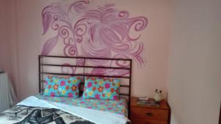 Apartment on 4th floor with a huge balcony! 10 min away from Metro! - Salonicco - 3