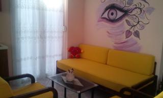 Apartment on 4th floor with a huge balcony! 10 min away from Metro! - Salonicco - 1