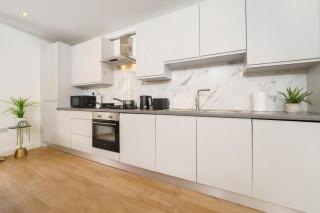 Stylish 2BR Apartment Sleeps 6 Central London - 8