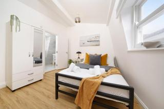 Stylish 2BR Apartment Sleeps 6 Central London - London - 6